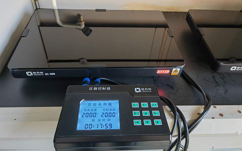 土壤重金屬分析:王水-高氯酸電熱板消解法